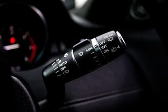 LAND ROVER RANGE ROVER EVOQUE 2.0 TD4 Landmark SUV 5dr Diesel Auto 4WD Euro 6 (s/s) (180 ps)