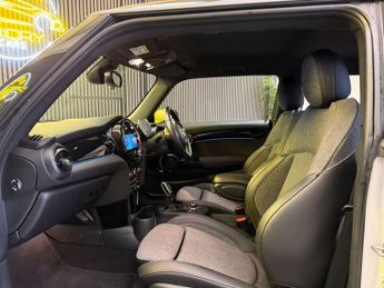 MINI Electric Hatch Cooper SE 32.6kWh Level 2 Hatchback 3dr Electric Auto (184 ps)