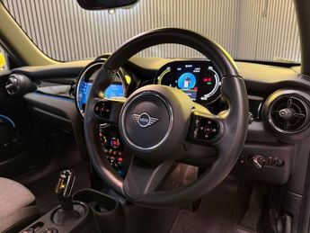 MINI Electric Hatch Cooper SE 32.6kWh Level 2 Hatchback 3dr Electric Auto (184 ps)