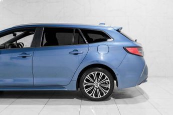 TOYOTA COROLLA 1.8 VVT-h Design Touring Sports 5dr Petrol Hybrid CVT Euro 6 (s/