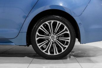 TOYOTA COROLLA 1.8 VVT-h Design Touring Sports 5dr Petrol Hybrid CVT Euro 6 (s/