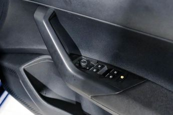 VOLKSWAGEN POLO 1.0 TSI SE Hatchback 5dr Petrol DSG Euro 6 (s/s) (95 ps)