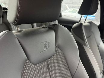 AUDI A1 1.0 TFSI 30 S line Sportback 5dr Petrol S Tronic Euro 6 (s/s) (1