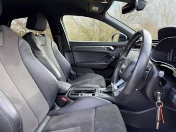 AUDI Q3 1.5 TFSI CoD 35 Black Edition Sportback 5dr Petrol S Tronic Euro