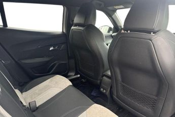 PEUGEOT E-2008 50kWh GT Premium SUV 5dr Electric Auto (136 ps) Reverse Camera, 