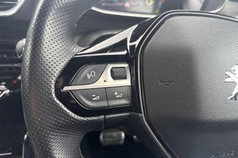 PEUGEOT E-2008 50kWh GT Premium SUV 5dr Electric Auto (136 ps) Reverse Camera, 