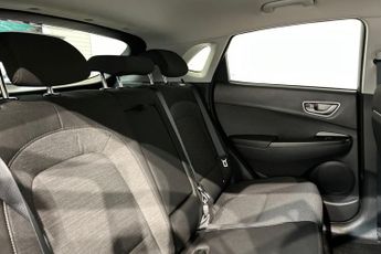 HYUNDAI KONA 64kWh Premium SUV 5dr Electric Auto (7kW Charger) (204 ps) Rear 
