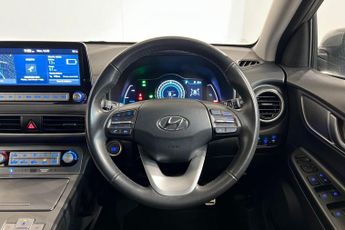 HYUNDAI KONA 64kWh Premium SUV 5dr Electric Auto (7kW Charger) (204 ps) Rear 