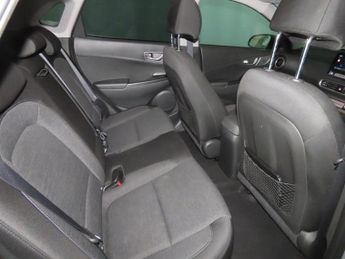 HYUNDAI KONA 64kWh Premium SUV 5dr Electric Auto (7kW Charger) (204 ps)
