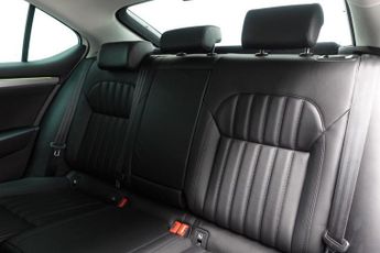 SKODA SUPERB 2.0 TSI SE L Executive Hatchback 5dr Petrol DSG 4WD Euro 6 (s/s)