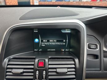 VOLVO XC60 2.4 D4 SE Lux Nav SUV 5dr Diesel Auto AWD Euro 6 (s/s) (190 ps)