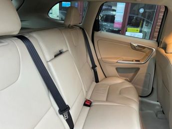 VOLVO XC60 2.4 D4 SE Lux Nav SUV 5dr Diesel Auto AWD Euro 6 (s/s) (190 ps)