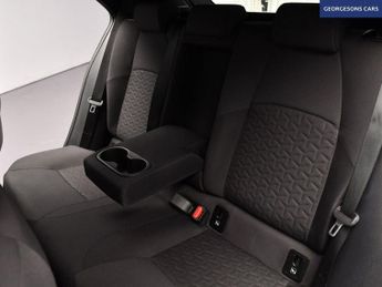 TOYOTA COROLLA 1.8 VVT-h GPF Icon Tech Hatchback 5dr Petrol Hybrid CVT Euro 6 (