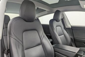 TESLA Model 3 (Dual Motor) Long Range Saloon 4dr Electric Auto 4WDE (346 ps)