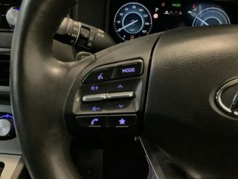 HYUNDAI KONA 39kWh Premium SUV 5dr Electric Auto (10.5kW Charger) (136 ps)