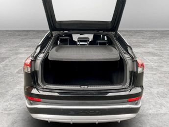 AUDI Q4 E-TRON 40 S line Sportback 5dr Electric Auto 82kWh (204 ps)