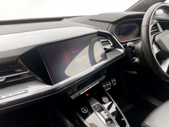 AUDI Q4 E-TRON 40 S line SUV 5dr Electric Auto 82kWh (204 ps)