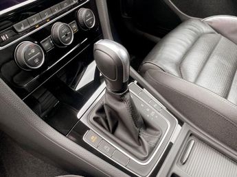 VOLKSWAGEN GOLF 2.0 TDI GT Edition Hatchback 5dr Diesel DSG Euro 6 (s/s) (150 ps