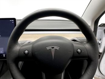 TESLA Model 3 Saloon 4dr Electric Auto RWD (241 bhp)