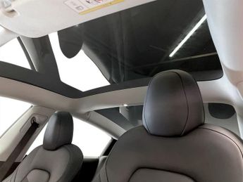 TESLA Model 3 Saloon 4dr Electric Auto RWD (241 bhp)