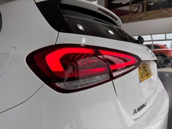 MERCEDES-BENZ A-CLASS 1.5 A180d AMG Line (Executive) Hatchback 5dr Diesel 7G-DCT Euro 