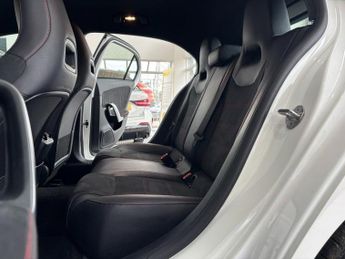 MERCEDES-BENZ A-CLASS 1.5 A180d AMG Line (Executive) Hatchback 5dr Diesel 7G-DCT Euro 