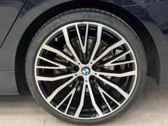 BMW 7 SERIES 3.0 730d M Sport Saloon 4dr Diesel Auto xDrive Euro 6 (s/s) (265