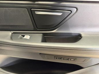 BMW 7 SERIES 3.0 730d M Sport Saloon 4dr Diesel Auto xDrive Euro 6 (s/s) (265