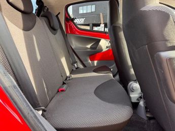 TOYOTA AYGO 1.0 VVT-i Go Hatchback 5dr Petrol MultiMode Euro 5 (AC) (67 ps)