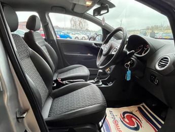 VAUXHALL CORSA 1.4 16V SE Hatchback 5dr Petrol Auto Euro 5 (100 ps)
