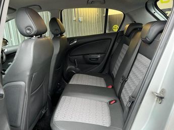 VAUXHALL CORSA 1.4 16V SE Hatchback 5dr Petrol Auto Euro 5 (100 ps)