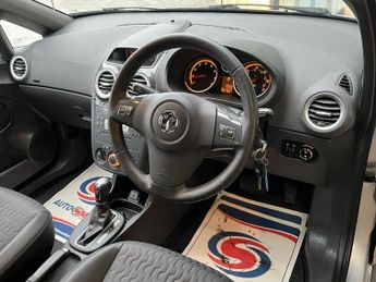 VAUXHALL CORSA 1.4 16V SE Hatchback 5dr Petrol Auto Euro 5 (100 ps)