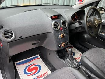 VAUXHALL CORSA 1.4 16V SE Hatchback 5dr Petrol Auto Euro 5 (100 ps)