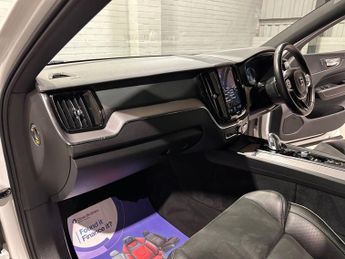 VOLVO XC60 2.0h T8 Twin Engine 10.4kWh R-Design SUV 5dr Petrol Plug-in Hybr