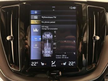 VOLVO XC60 2.0h T8 Twin Engine 10.4kWh R-Design SUV 5dr Petrol Plug-in Hybr