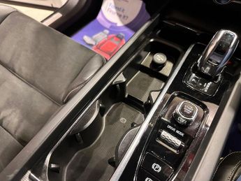 VOLVO XC60 2.0h T8 Twin Engine 10.4kWh R-Design SUV 5dr Petrol Plug-in Hybr