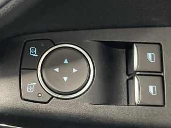 FORD FIESTA 1.0T EcoBoost Zetec Hatchback 3dr Petrol Manual Euro 6 (s/s) (10