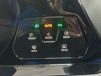 VOLKSWAGEN GOLF 2.0 TDI GTD Hatchback 5dr Diesel DSG Euro 6 (s/s) (200 ps)