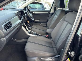 VOLKSWAGEN T-ROC 1.5 TSI Life SUV 5dr Petrol DSG Euro 6 (s/s) (150 ps)