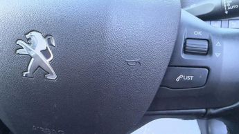 PEUGEOT 2008 AUTOMATIC 1.2 PureTech GPF Allure SUV 5dr Petrol EAT Euro 6 (s/s