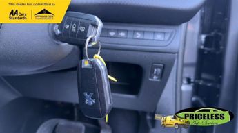 PEUGEOT 2008 AUTOMATIC 1.2 PureTech GPF Allure SUV 5dr Petrol EAT Euro 6 (s/s