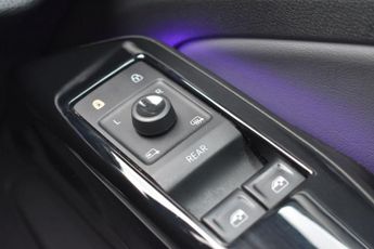 VOLKSWAGEN ID4 ID4 181 Pro 77kWh Life SUV 5dr Electric Auto (174 ps) INCLUDES B