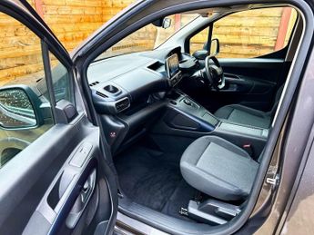 PEUGEOT RIFTER 4 Seat Auto Wheelchair Accessible Disabled Access Vehicle WAV