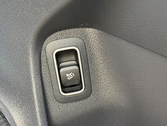 MERCEDES-BENZ CLA 2.0 CLA220d AMG Line (Premium Plus 2) Coupe 4dr Diesel 8G-DCT Eu