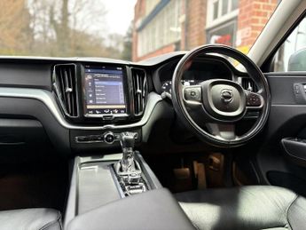 VOLVO XC60 2.0 D4 Momentum SUV 5dr Diesel Auto AWD Euro 6 (s/s) (190 ps)