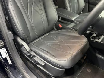 FORD MUSTANG MACH-E Standard Range 70kWh SUV 5dr Electric Automatic (269 ps)