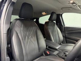 FORD MUSTANG MACH-E Standard Range 70kWh SUV 5dr Electric Automatic (269 ps)