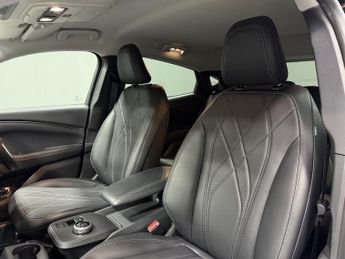 FORD MUSTANG MACH-E Standard Range 70kWh SUV 5dr Electric Automatic (269 ps)