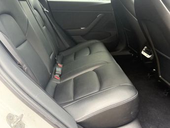 TESLA Model 3 Standard Range Plus Saloon 4dr Electric Auto RWD 