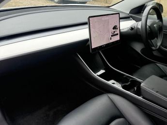 TESLA Model 3 Standard Range Plus Saloon 4dr Electric Auto RWD 